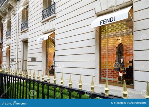 fendi boutique france.